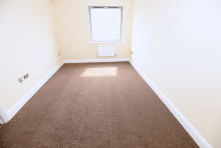Warrior Close, West Thamesmead, SE28 0NJ, Image 5