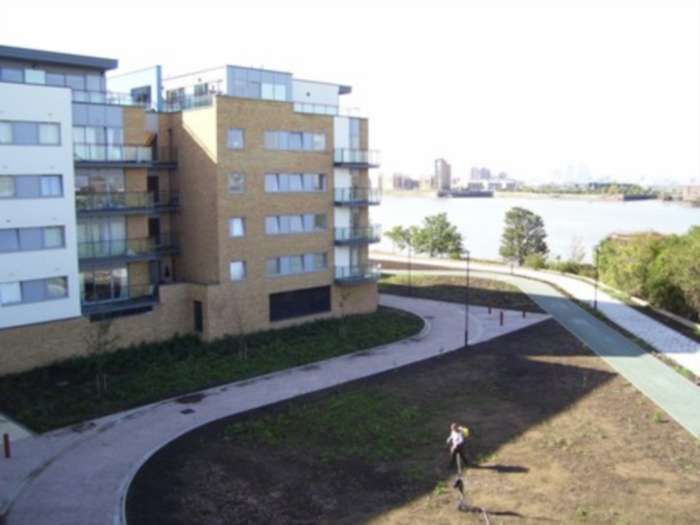 Warrior Close, West Thamesmead, Image 13
