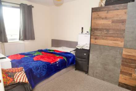 Warrior Close, West Thamesmead, Image 4