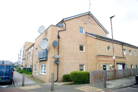 Property For Sale Miles Drive, Thamesmead, London
