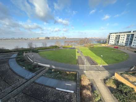 Tideslea Path, West Thamesmead, SE28 0LY, Image 11