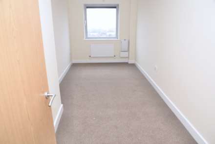 Tideslea Path, West Thamesmead, SE28 0LY, Image 9