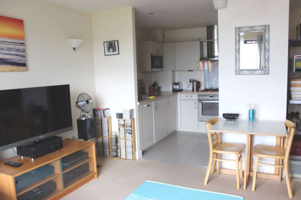 Tideslea Path, Thamesmead West, SE28 0NH, Image 5