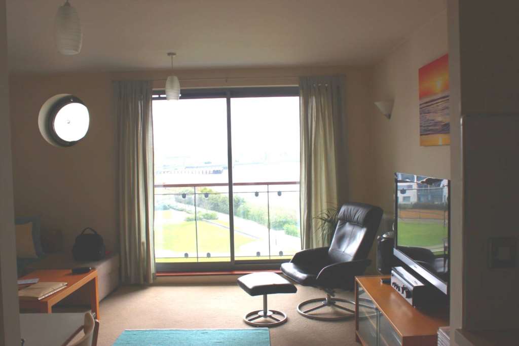 Tideslea Path, Thamesmead West, SE28 0NH, Image 8