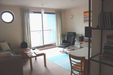 Tideslea Path, Thamesmead West, SE28 0NH, Image 3