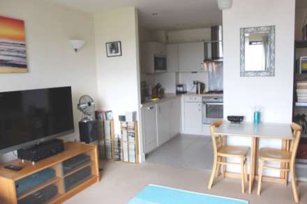 Tideslea Path, Thamesmead West, SE28 0NH, Image 5