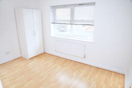 Bluebird Way, Thamesmead West, SE28 0HU, Image 7