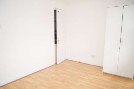 Bluebird Way, Thamesmead West, SE28 0HU, Image 8