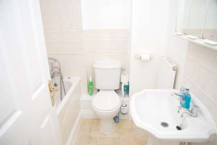 Bluebird Way, Thamesmead West, SE28 0HU, Image 9