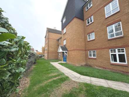 Greenhaven Drive, Thamesmead, SE28 8FU, Image 1