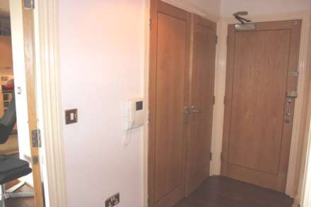 Tideslea Path, Thamesmead West, SE28 0NH, Image 7