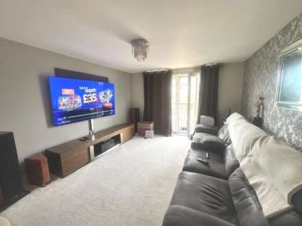 Pettacre Close, West Thamesmead, SE28 0PB, Image 4