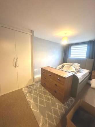 Pettacre Close, West Thamesmead, SE28 0PB, Image 6