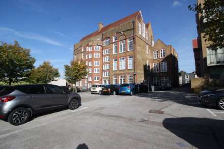 2 Bedroom Apartment, Schoolhouse Yard, Woolwich, SE18 7JD