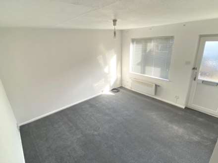 Oulton Close, Thamesmead, SE28 8LT, Image 2
