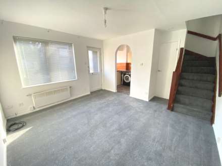 Oulton Close, Thamesmead, SE28 8LT, Image 3