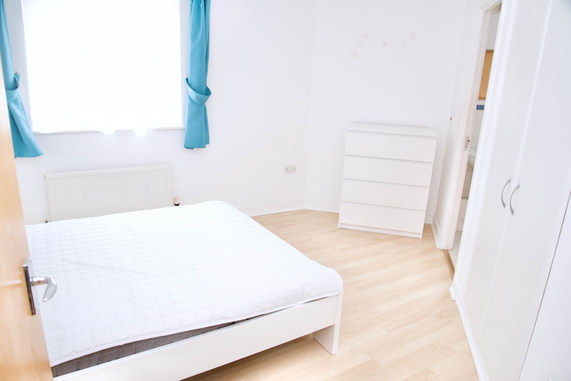 East Lodge, Pettacre Close, Thamesmead West, SE28 0PB, Image 10