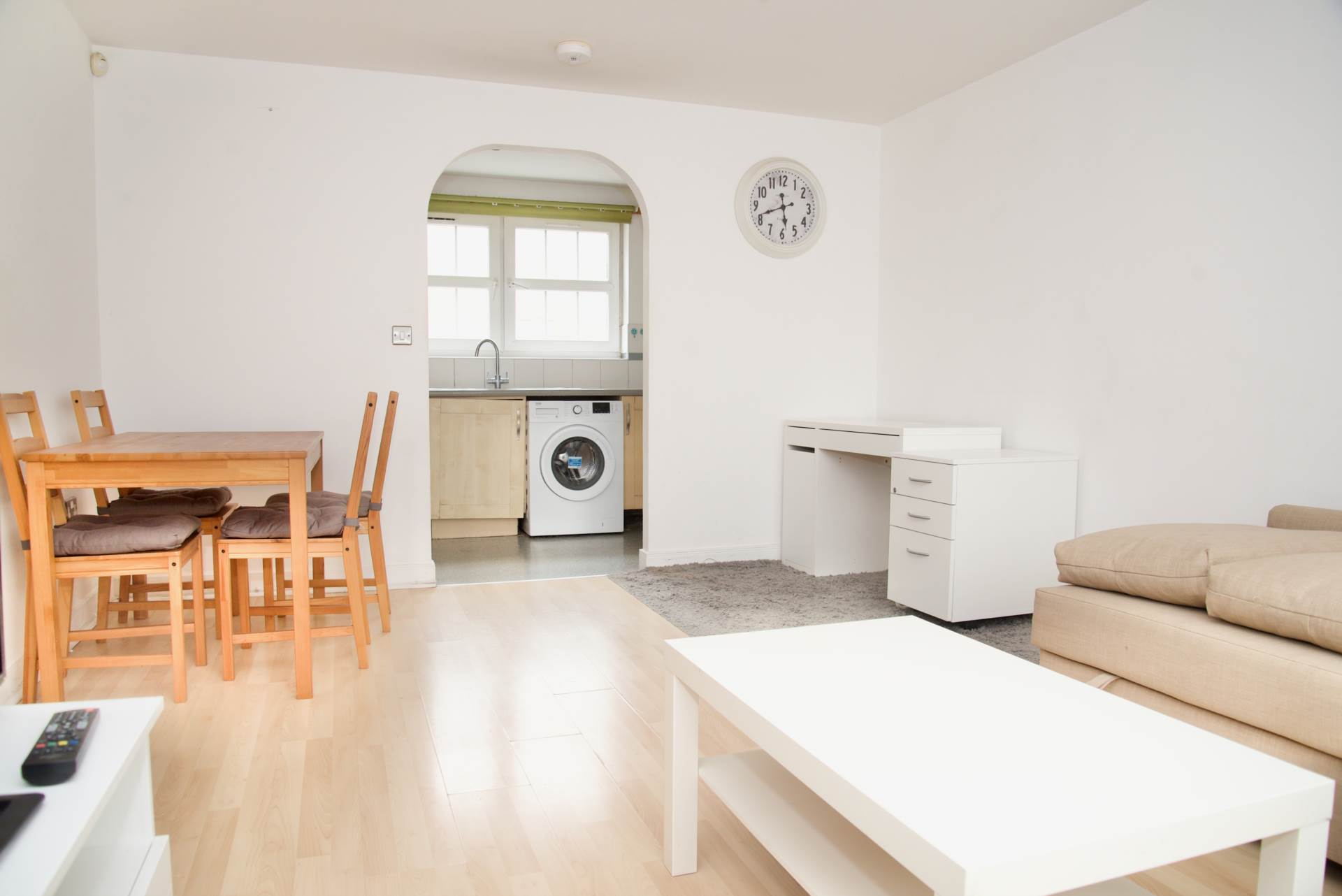 East Lodge, Pettacre Close, Thamesmead West, SE28 0PB, Image 4