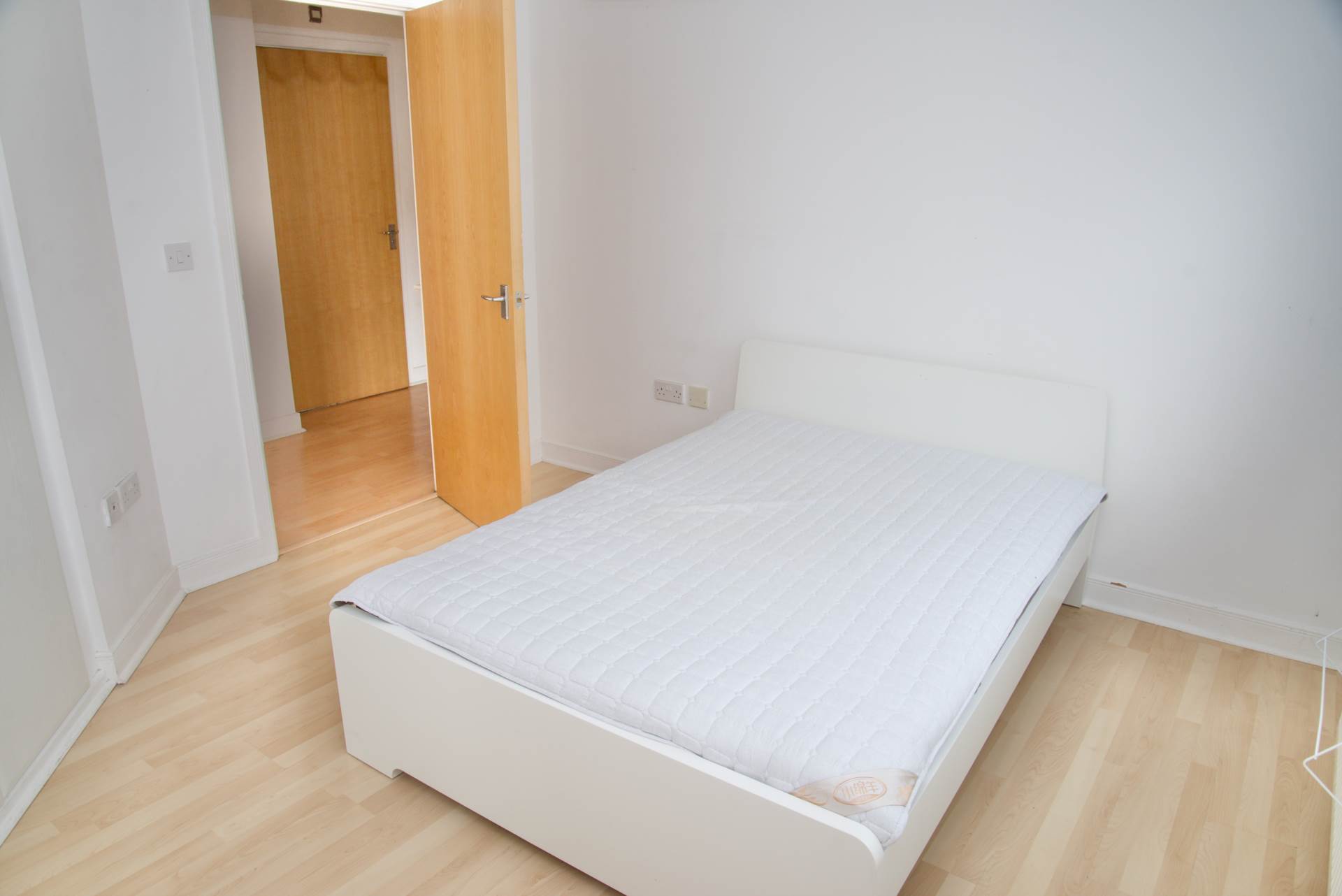 East Lodge, Pettacre Close, Thamesmead West, SE28 0PB, Image 8