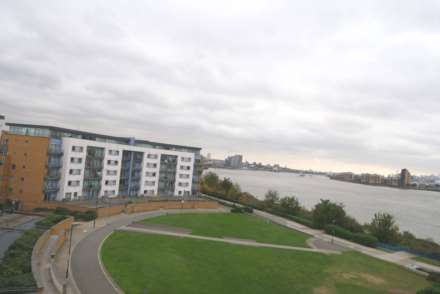 Tideslea Path, Thamesmead West, SE28 0NH, Image 15