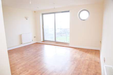 Tideslea Path, Thamesmead West, SE28 0NH, Image 5