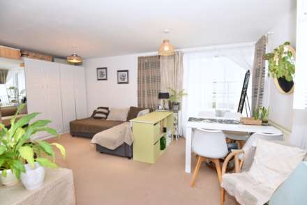 14 Wyatt Point, Erebus Drive, Thamesmead West, SE28 0GL, Image 5