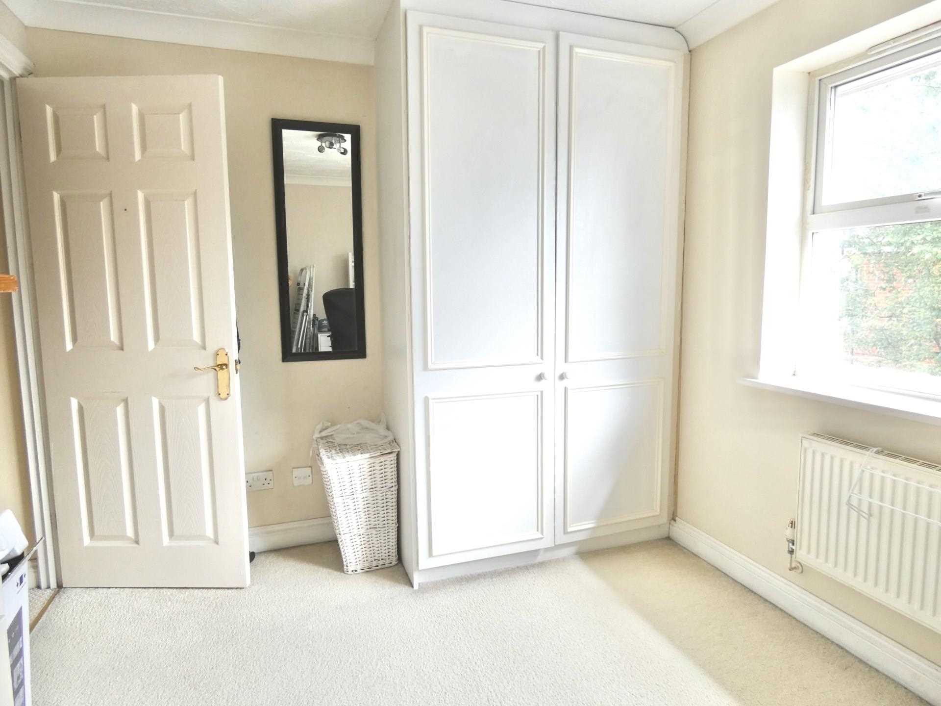 Bluebird Way, London, SE28 0HU, Image 11