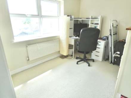 Bluebird Way, London, SE28 0HU, Image 10