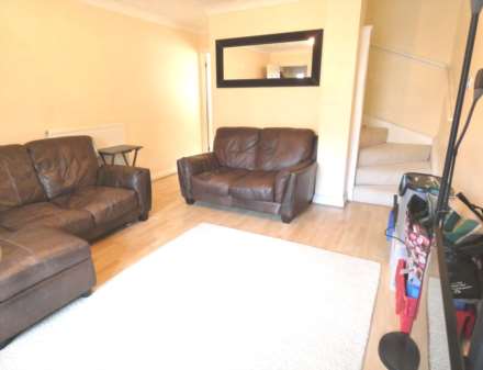 Bluebird Way, London, SE28 0HU, Image 4
