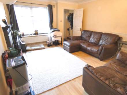 Bluebird Way, London, SE28 0HU, Image 5