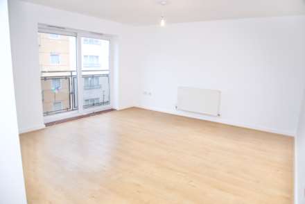 Miles Drive, Thamesmead West, SE28 0NE, Image 4