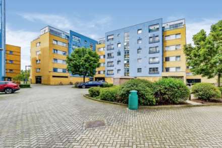 1 Bedroom Apartment, Miles Close, Thamesmead West, SE28 0NJ