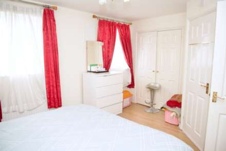 Miles Drive, West Thamesmead, SE28 0JA, Image 13