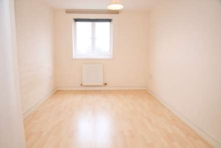 Long Acre House, Pettacre Close, SE28 0PB, Image 7