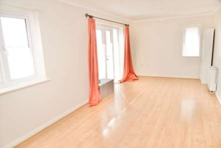 Hillview Drive, West Thamesmead, SE28 0LJ, Image 3