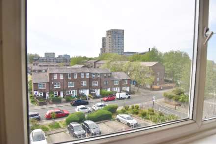 Maxey Road, Woolwich, SE18 7EJ, Image 16