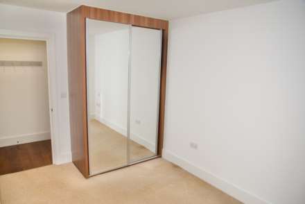 Warehouse Court London, SE18 6FB, Image 10