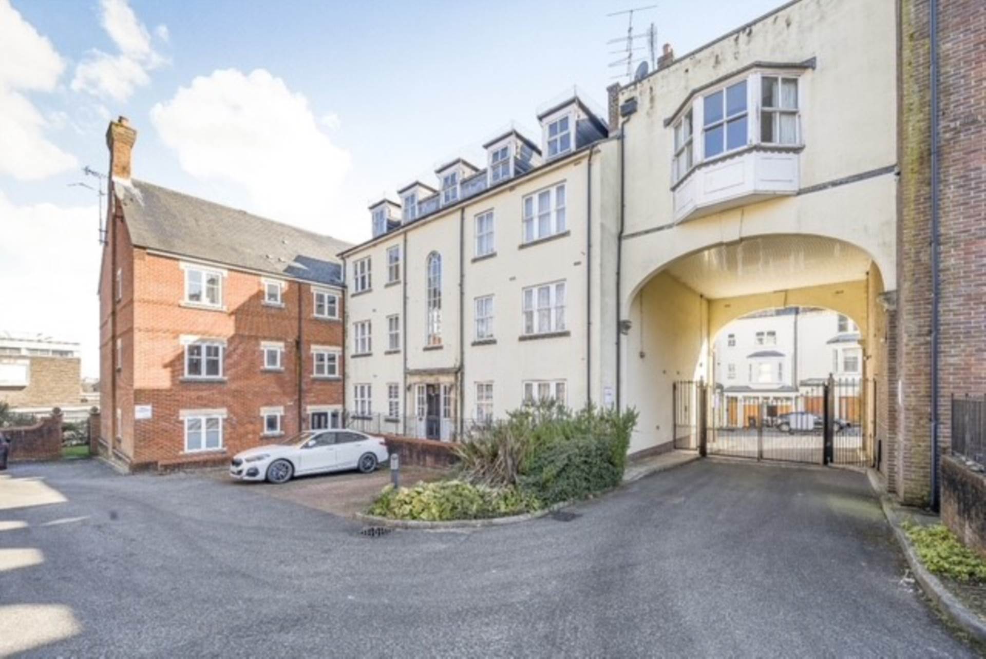 Haywards Heath, RH16 1BQ, Image 2
