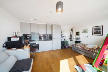 Woodrow, Woolwich, SE18 5DH, Image 4