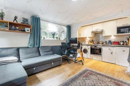 Arillery House Connaught Mews, Woolwich, SE18 6SU, Image 2