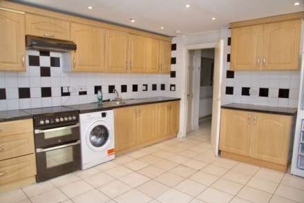 Whinchat Road, West Thamesmead, SE28 0DP, Image 5