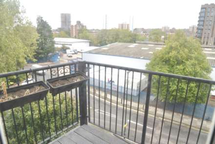 101Long Acre, London, SE28 0PB, Image 12