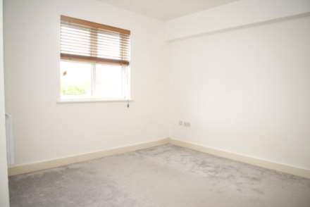 Brook Square, London, SE18 4NB, Image 7