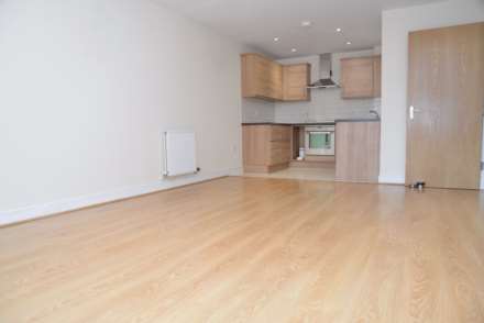 Long Acre, Thamesmead West, SE28 0PB, Image 3