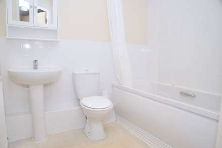 Long Acre, Thamesmead West, SE28 0PB, Image 6