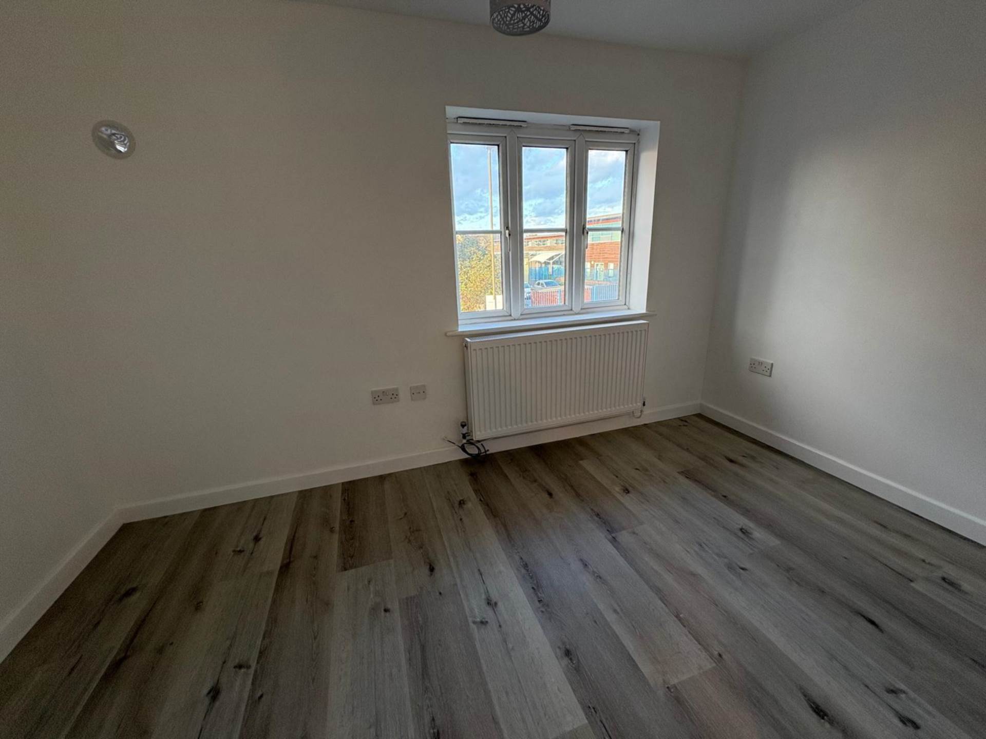 Battery Road, London, SE28 0JU, Image 11