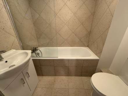 Battery Road, London, SE28 0JU, Image 10