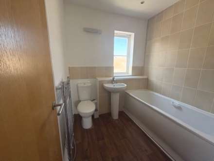 Waterside Close, Thamesmead, SE28 0GS, Image 12