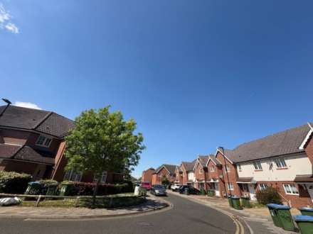 Waterside Close, Thamesmead, SE28 0GS, Image 13