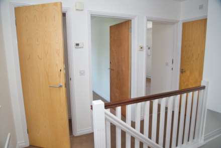 Waterside Close, Thamesmead, SE28 0GS, Image 3